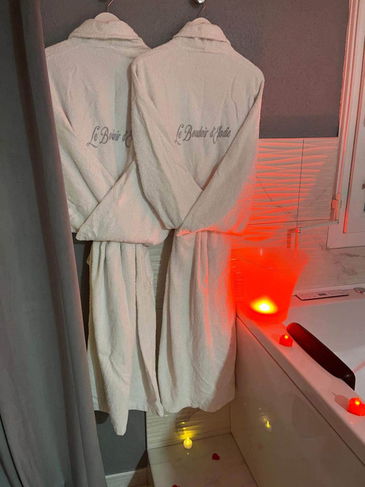 « Le Boudoir D'Elodie » Le Spa Romantique Saint-Léonard Zewnętrze zdjęcie